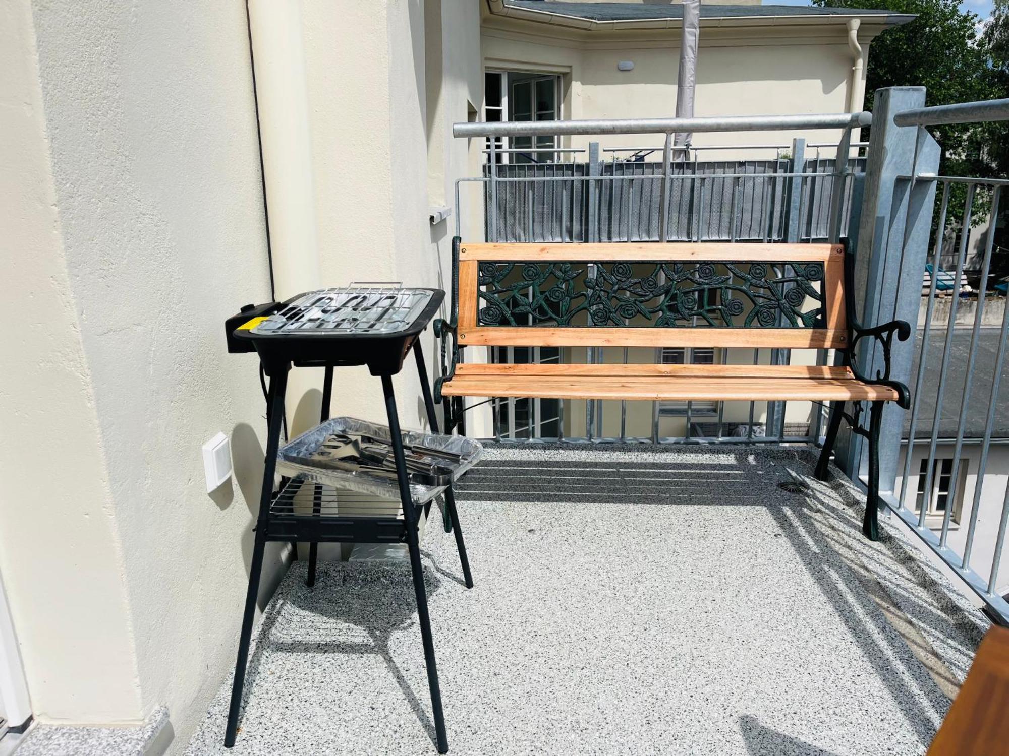 Filmap-Charmant-Modern-Zentral-Balkon-Beamer-Spieletisch Görlitz Eksteriør billede